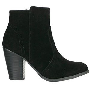 Breckelle's HEATHER-34 Chunky Heel Ankle Booties
